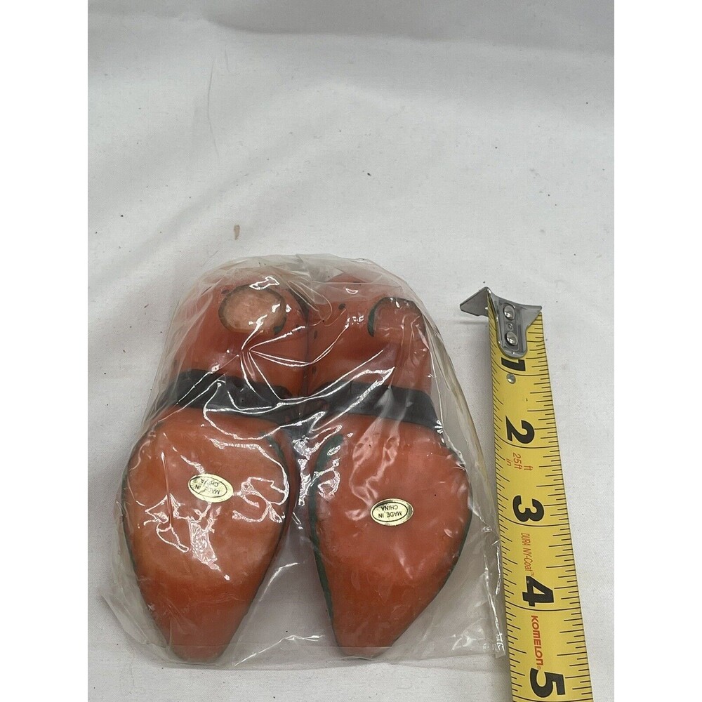 Stonia Creations Halloween Witch Pair Of Shoes  Candle Orange & Black New - Picture 12 of 12